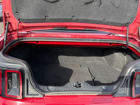 Used 2013 Ford Mustang GT Premium image 27