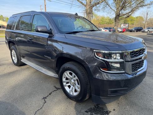 Used 2015 Chevrolet Tahoe LT image 6