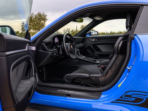 Used 2024 Porsche 911 GT3 RS image 23