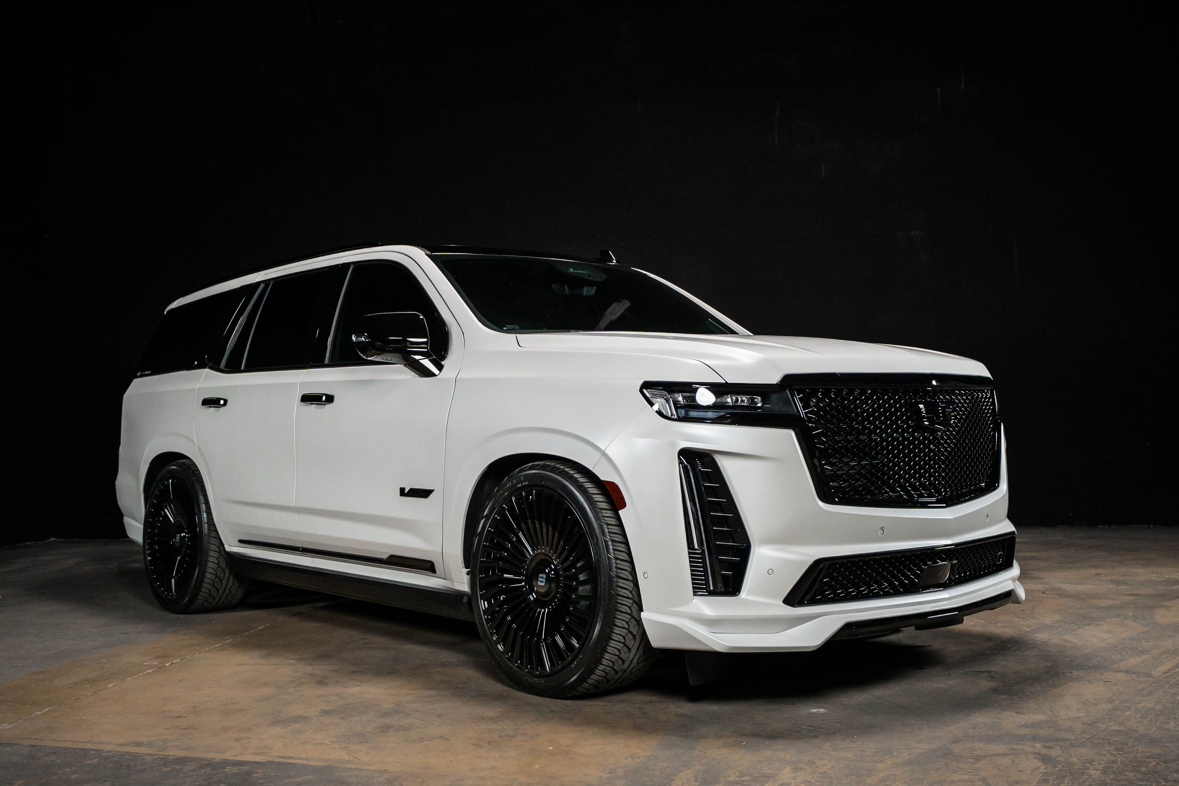 Used 2023 Cadillac Escalade V AWD/4WD image 6