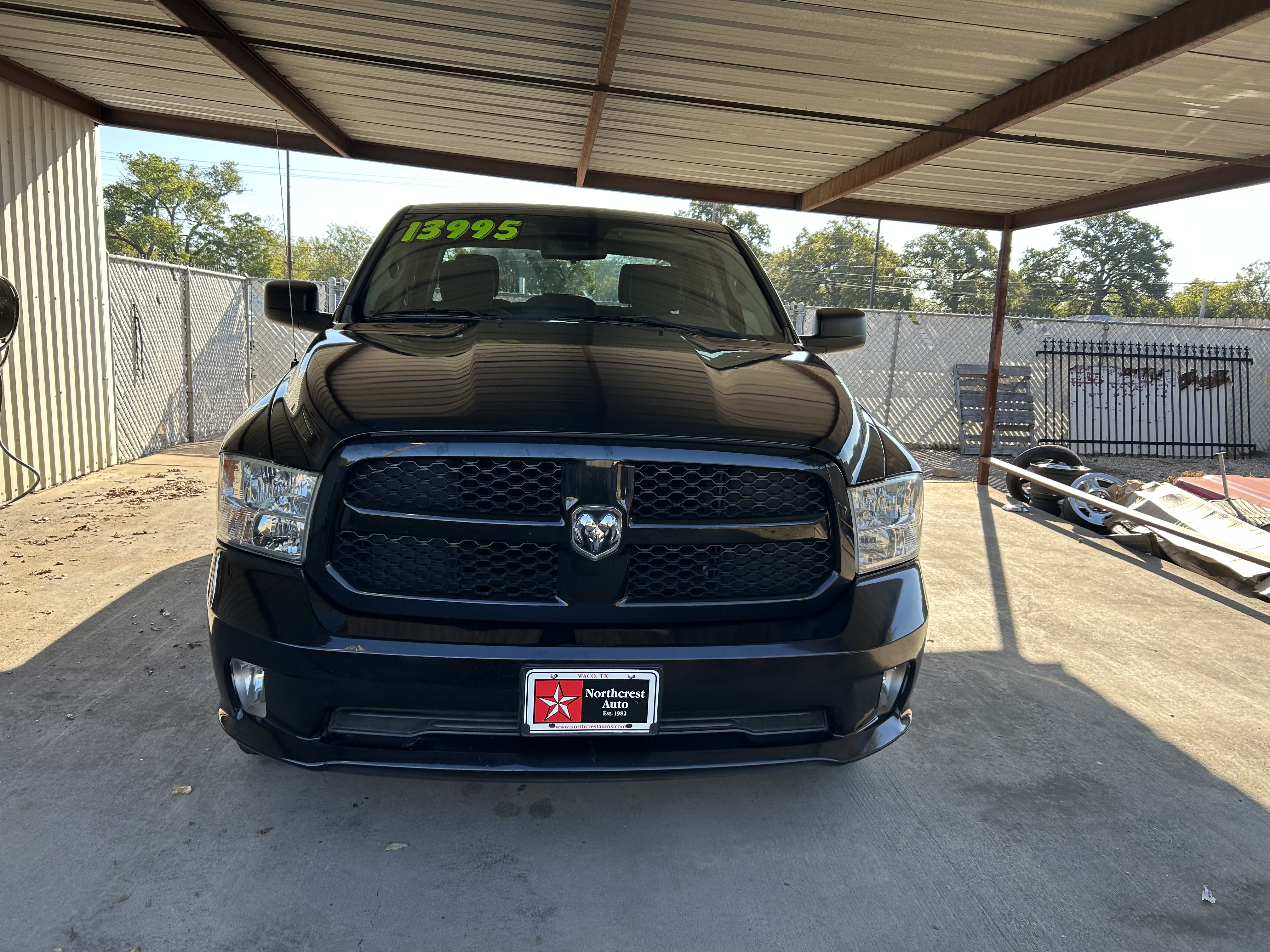 Used 2015 RAM 1500 4x4 Crew Cab Express image 2