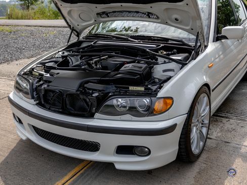 Used 2004 BMW 330i Sedan RWD image 40