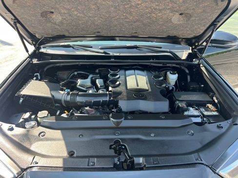 Used 2023 Toyota 4Runner SR5 Premium RWD image 11