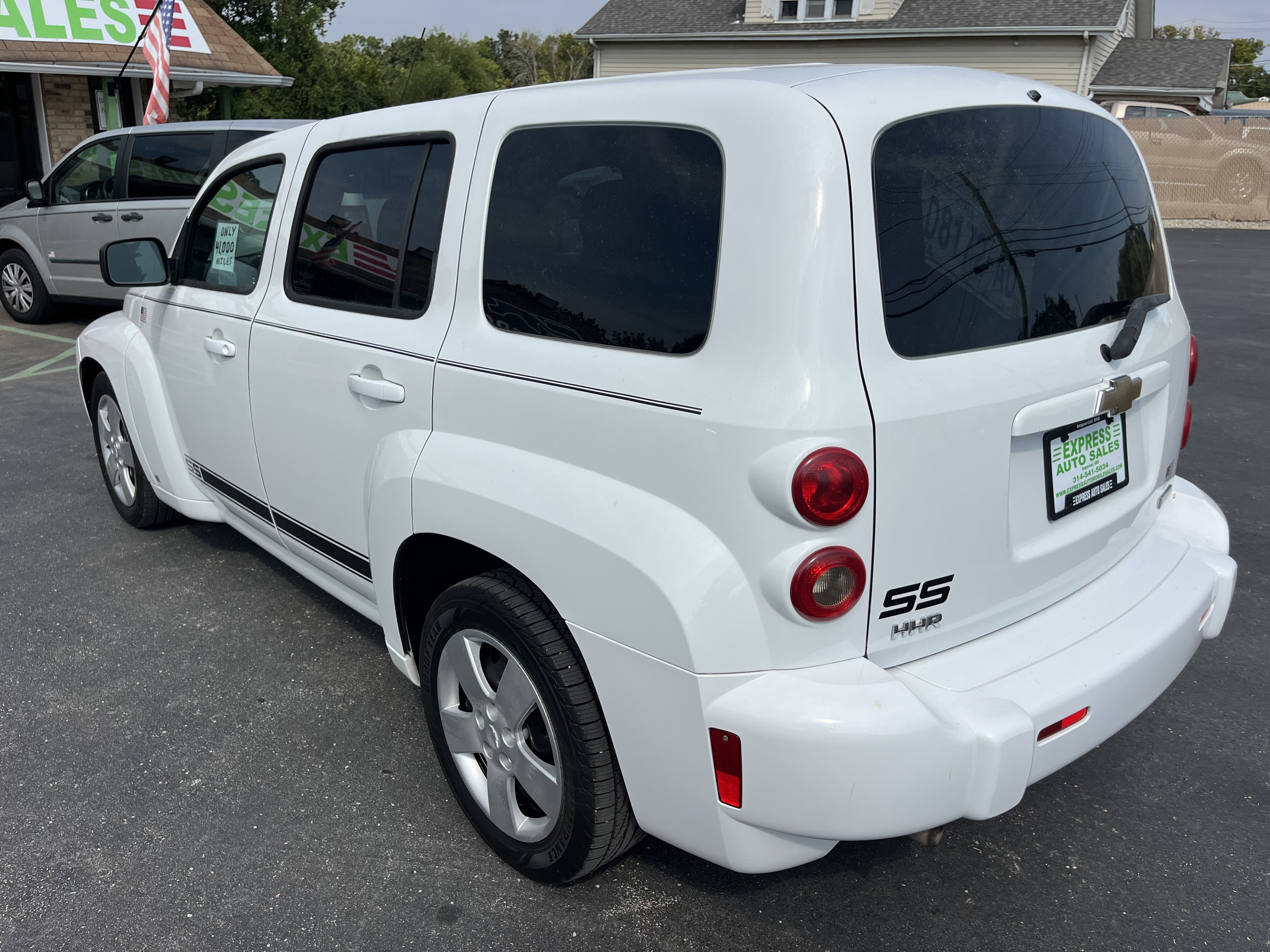 Used 2010 Chevrolet HHR LS FWD image 11
