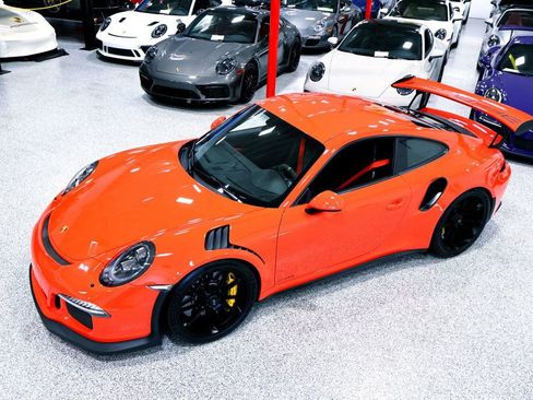 Used 2016 Porsche 911 GT3 RS image 5