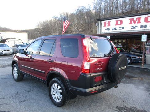 Used 2005 Honda CR-V EX image 8