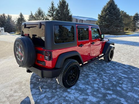 Used 2018 Jeep Wrangler Unlimited Sport image 3