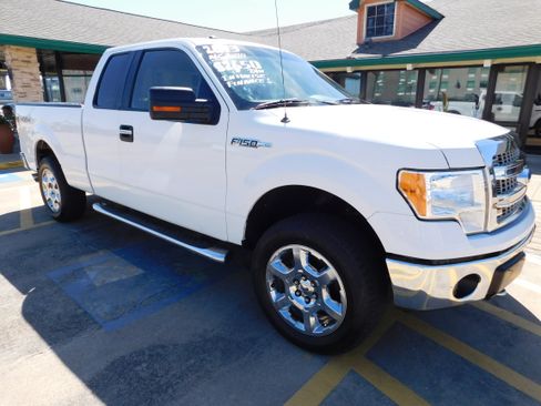 Used 2013 Ford F150 XLT image 2