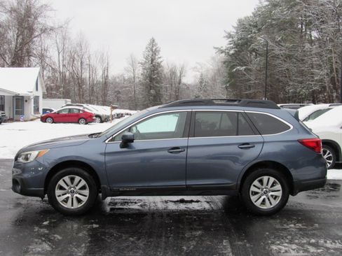 Used 2015 Subaru Outback 2.5i Premium image 5