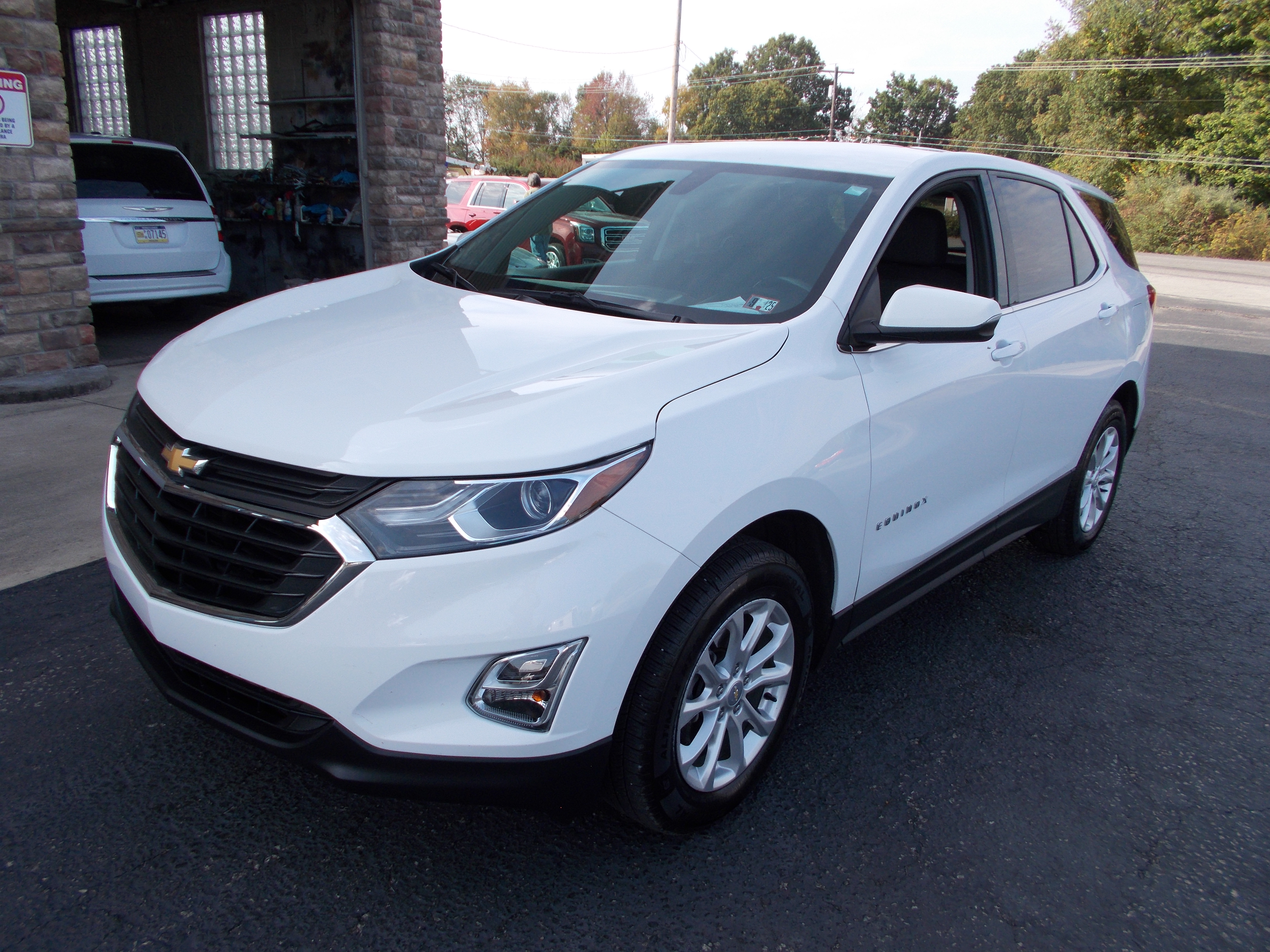 Used 2019 Chevrolet Equinox LT AWD/4WD image 1