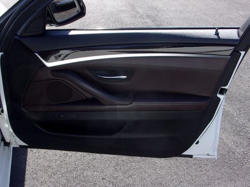 Used 2015 BMW 535i xDrive xDrive w/ M Sport Package image 30