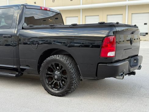 Used 2014 RAM 1500 ST RWD image 41