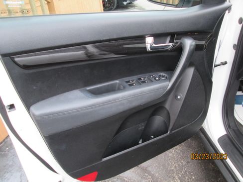 Used 2016 Ford Edge Titanium image 6