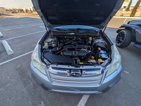 Used 2014 Subaru Outback 2.5i Premium image 7