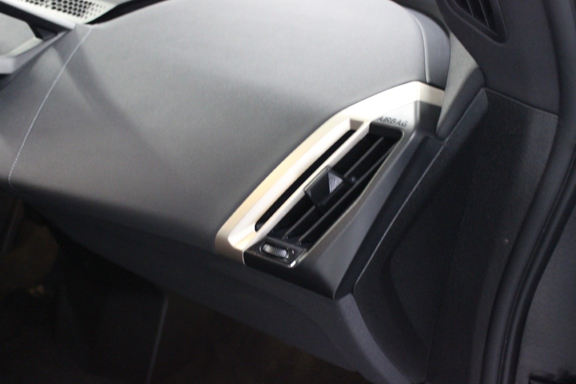 Used 2024 BMW iX xDrive50 AWD/4WD image 41