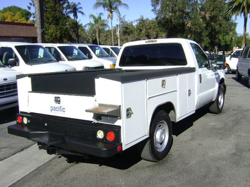 Used 2015 Ford F350 XL image 5