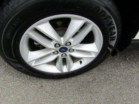 Used 2015 Ford Edge AWD SEL image 12