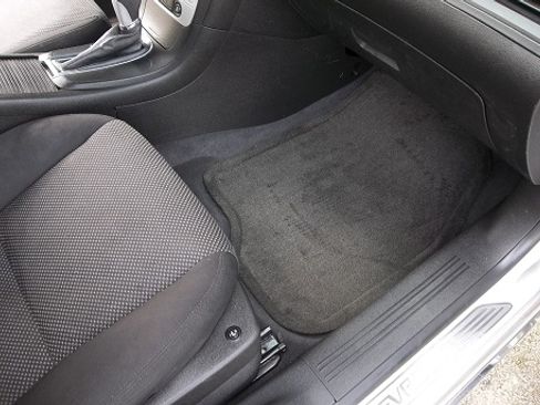 Used 2012 Chevrolet Malibu LT image 6