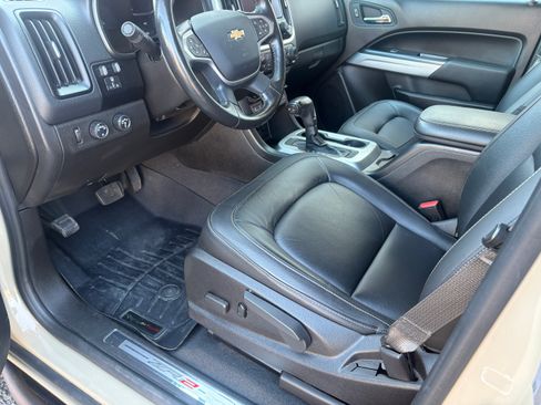 Used 2021 Chevrolet Colorado ZR2 image 11