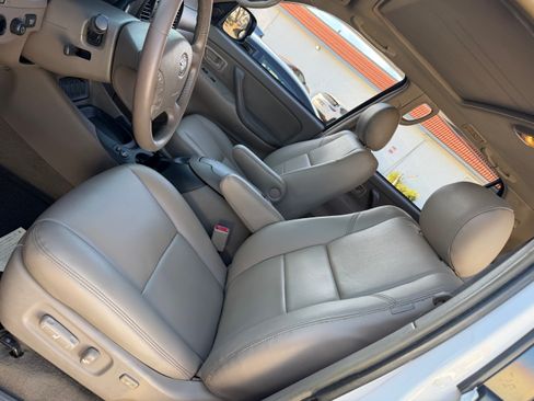 Used 2007 Toyota Sequoia 4WD SR5 image 22