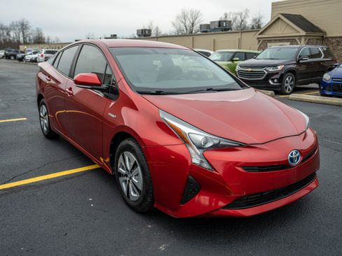 Used 2016 Toyota Prius image 5