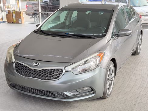 Used 2016 Kia Forte EX image 3