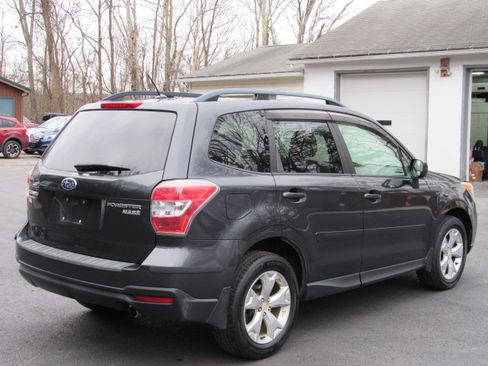 Used 2014 Subaru Forester 2.5i Premium image 10