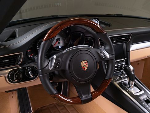 Used 2015 Porsche 911 Targa 4S image 68