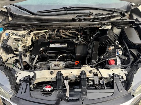 Used 2015 Honda CR-V LX image 5