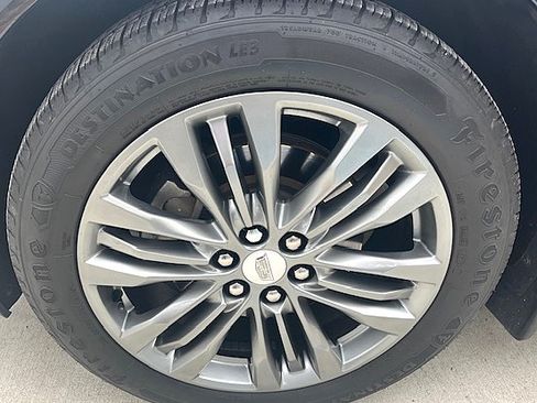 Used 2017 Cadillac XT5 Premium Luxury image 39