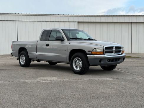 Used 2000 Dodge Dakota Sport RWD image 11