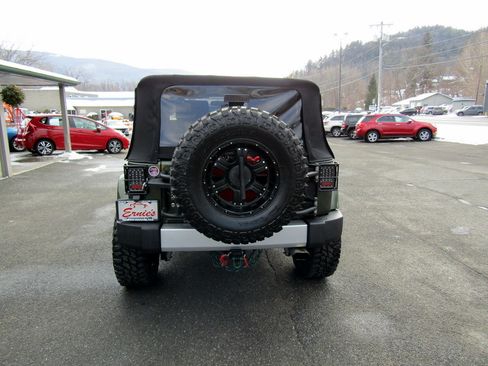 Used 2008 Jeep Wrangler Sahara image 7