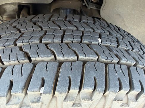 Used 2003 Chevrolet Silverado 2500 2WD Regular Cab image 16