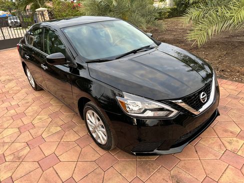Used 2019 Nissan Sentra SV image 3