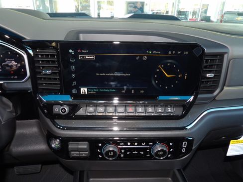 New 2026 Chevrolet Silverado 1500 ZR2 image 5