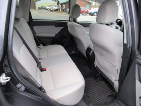 Used 2014 Subaru Forester 2.5i Premium image 19
