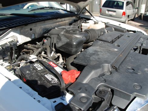 Used 2010 Ford Expedition XLT image 27