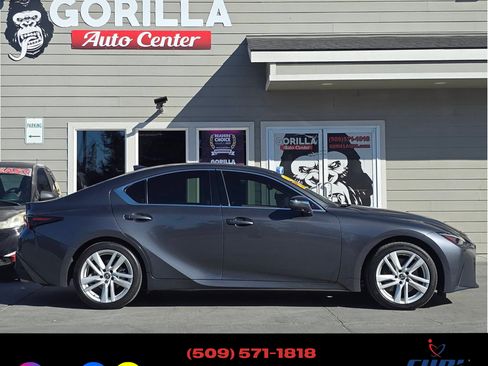 Used 2021 Lexus IS 300 image 8