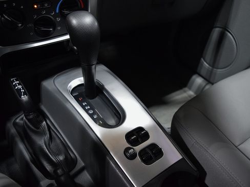 Used 2007 Jeep Liberty Limited image 25