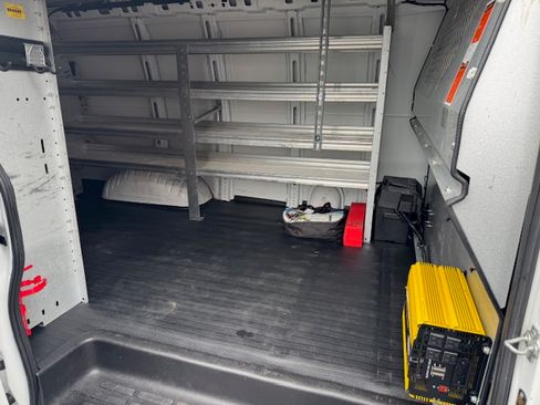 Used 2014 Chevrolet Express 3500 image 4