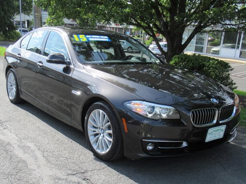 Used 2015 BMW 528i xDrive Sedan AWD/4WD image 1