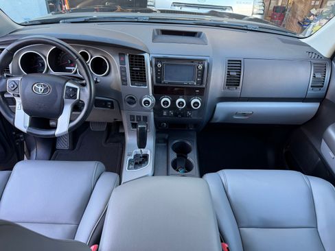 Used 2017 Toyota Sequoia SR5 image 25