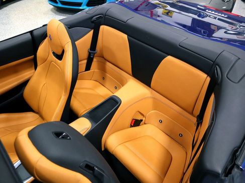 Used 2020 Ferrari Portofino image 25