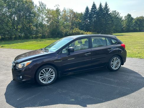 Used 2012 Subaru Impreza 2.0i Sport Limited image 3