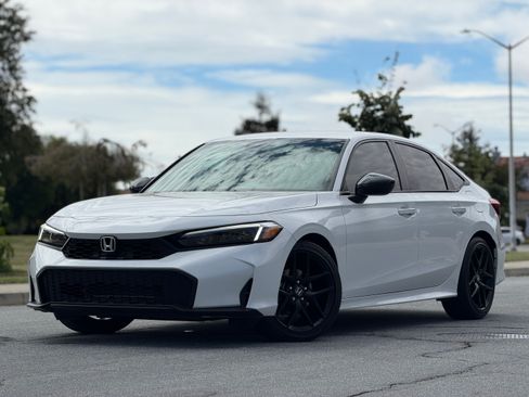 Used 2025 Honda Civic Sport Sedan image 1