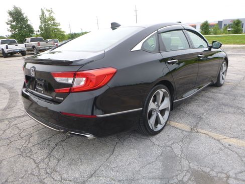 Used 2018 Honda Accord 1.5T Touring image 6