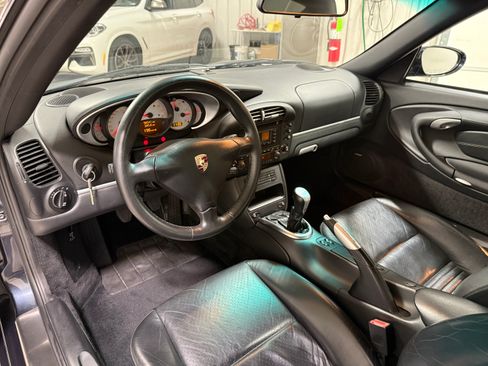Used 2004 Porsche 911 Carrera 4S AWD/4WD image 18