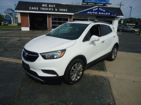 Used 2018 Buick Encore FWD Preferred image 1