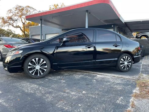 Used 2011 Honda Civic LX image 9