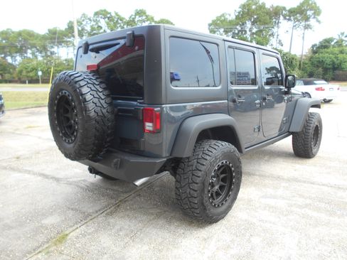 Used 2017 Jeep Wrangler Unlimited Sport AWD/4WD image 5